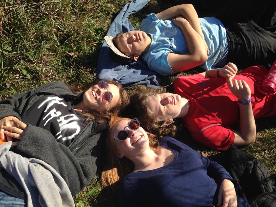 lay in grass_15032282_1548131261869023_5757056717284523869_n
